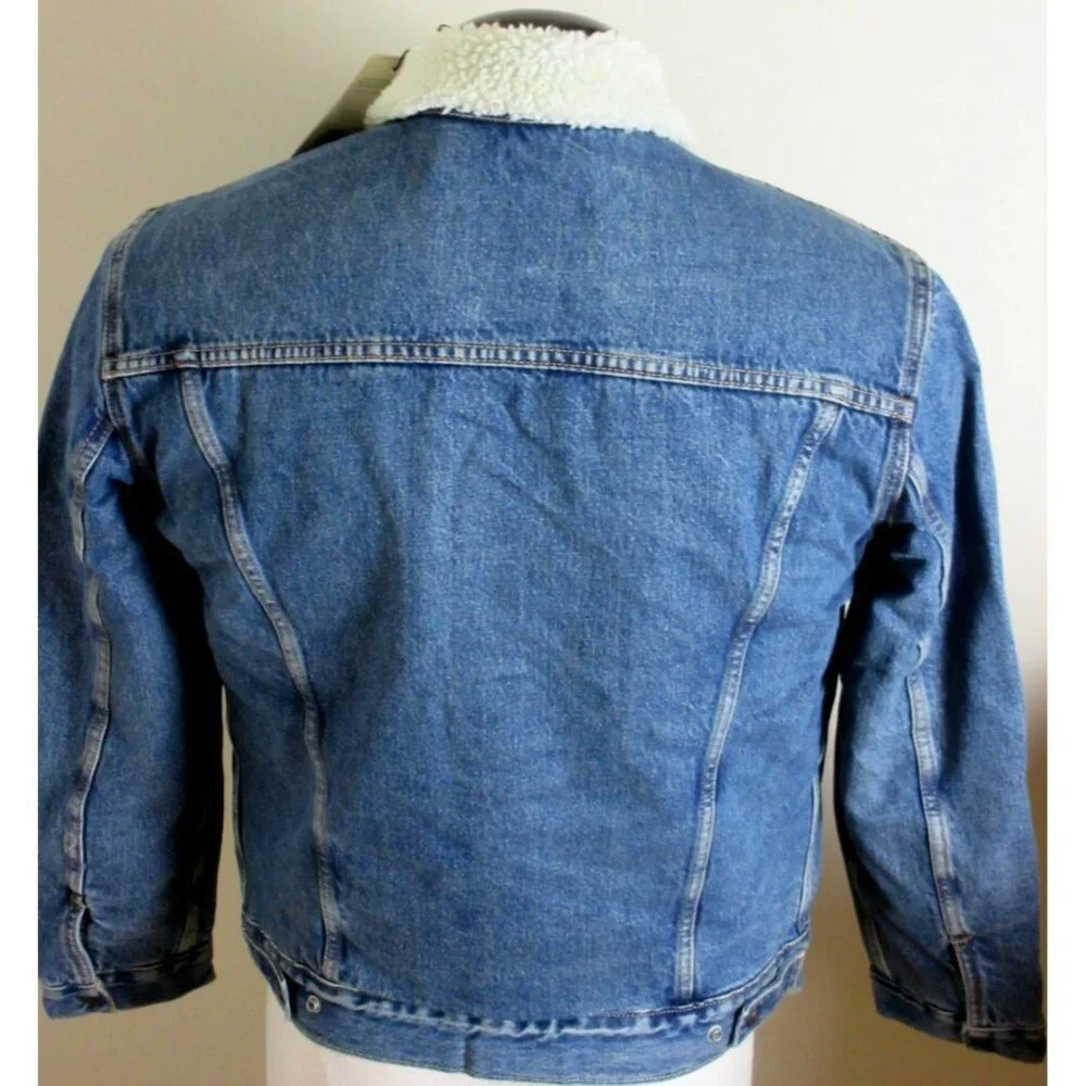 Levi's Men's Type 3 Sherpa lined Snap Front Trucker denim jacket Medium Wash NWT